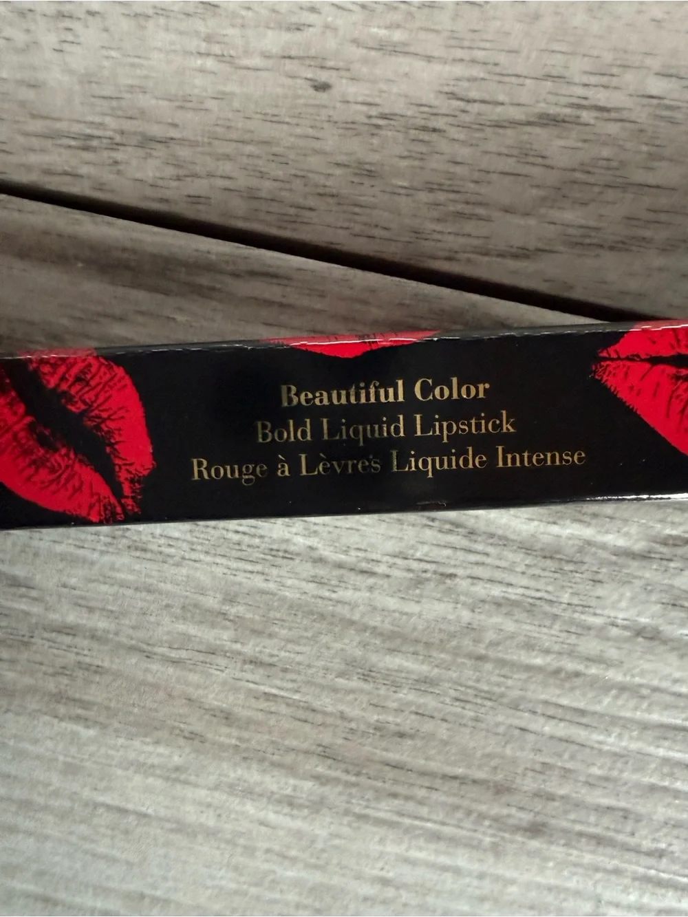 Elizabeth Arden New York Beautiful Color Bold Liquid Lipstick